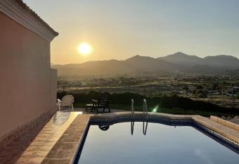 Villa Buena Vista has Balcony rooms