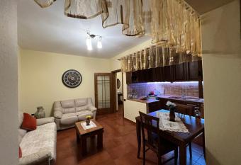 Apartament Qender has Balcony rooms