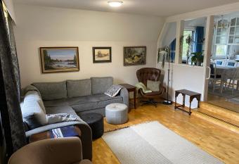 Villa Nisula - yl  kerran asunto has Balcony rooms