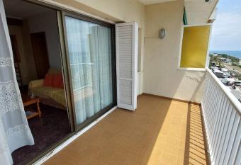 Mar  timo has Balcony rooms