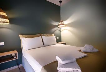 PTapartment4 has Balcony rooms