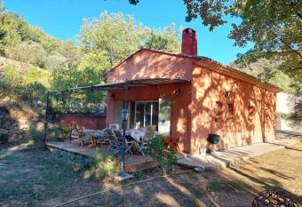 Nid d amour    la campagne. has Balcony rooms