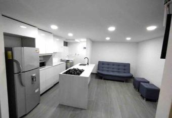 Hermoso apartamento de lujo, ubicado en niquia has Balcony rooms