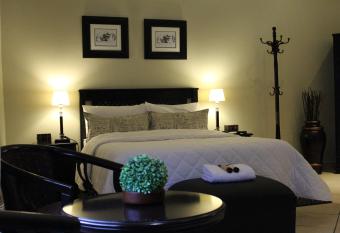 Lauriston Guesthouse has Balcony rooms