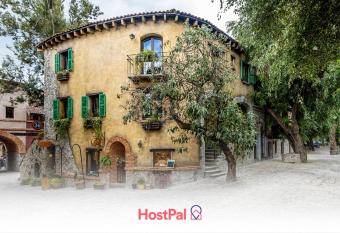 Cipressi Spectacular Italian Tuscan style loft has Balcony rooms