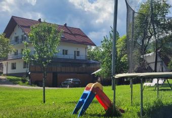 Vila Denisa has Balcony rooms