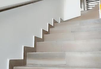 Ven y disfruta Residencial Portovera has rooms with a private hot tub