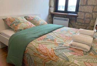 Private Room in the City Centre allows 18 year olds to book a room