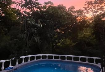 Casa Centenario has Balcony rooms