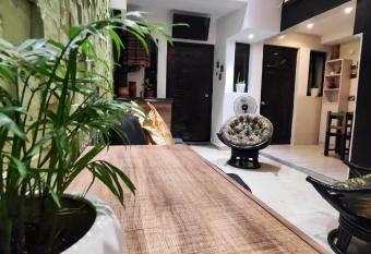 Las viejitas, la casita m  s bonita del centro de Tuxtla Guti  rrez allows 18 year olds to book a room