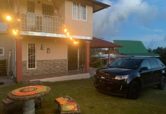 El Verd  n Boquete  o. has Balcony rooms