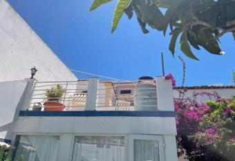 E&S Mohol has rooms with a private hot tub