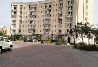 The Brij Darshan Vrindavan has Balcony rooms