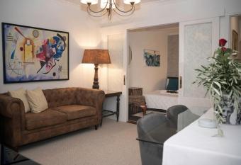 Nona Olga Apartment allows 18 year olds to book a room