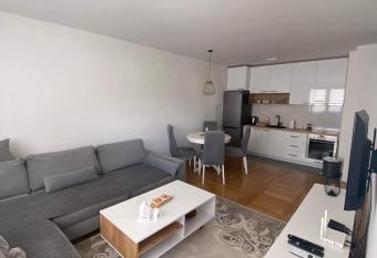 Stan na dan Istocno Sarajevo has Balcony rooms