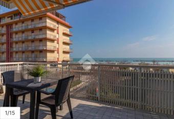 Casa di Cri allows 18 year olds to book a room