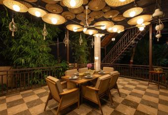 StayVista at Whistling Oaks- Pet Friendly Villa with Indoor & Outdoor Games has Balcony rooms