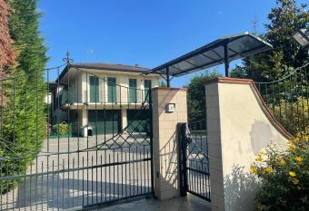 B&B Villa Margherita has Balcony rooms