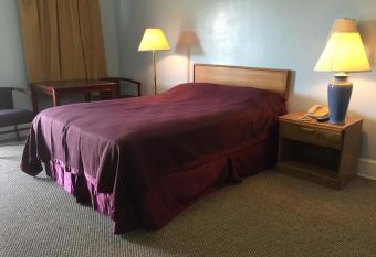 Economy Inn has Smoking rooms