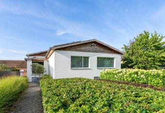 Huis @ Sint Kruis has Balcony rooms