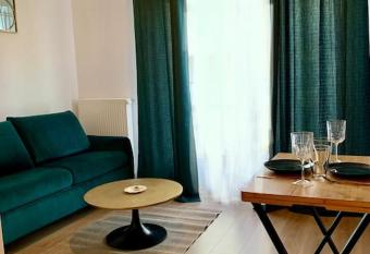 Superbe studio cozy et calme - Paris allows 18 year olds to book a room