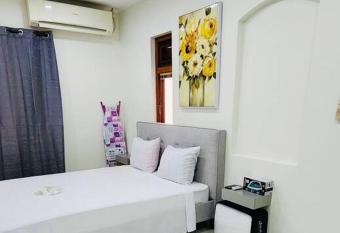 Studio Apartment Near the Beach allows 18 year olds to book a room