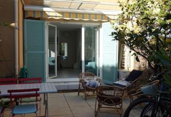 Mas du soleil has Balcony rooms