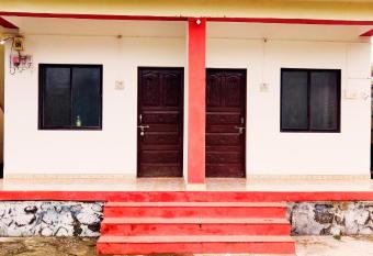 Leisure by the beach allows 18 year olds to book a room