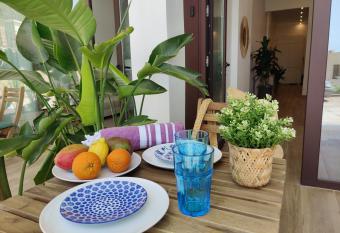 Mi Casita De Garraf has Balcony rooms