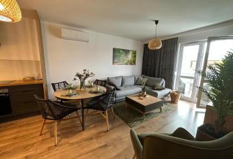 Apartament 28 w Dolinie Baryczy - 5D Apartamenty has Balcony rooms