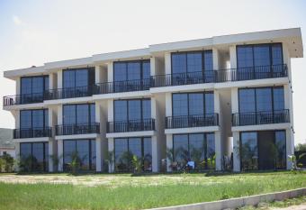 Posh Villas has Balcony rooms