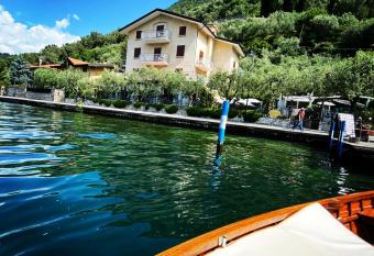 La Foresta Monteisola has Balcony rooms