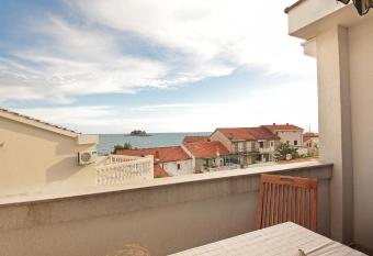 Guest house Zenovi   has Balcony rooms