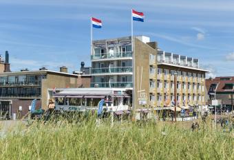 Hotel Noordzee has Balcony rooms