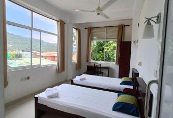 Smile Hub Kandy allows 18 year olds to book a room