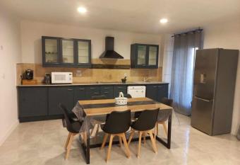 Chez Sab has Balcony rooms