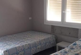 VeniceMaskPadova allows 18 year olds to book a room