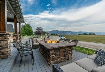Hemsley Ranch Guesthouse has Balcony rooms