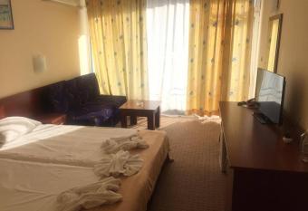 Family Hotel Eliri has Balcony rooms