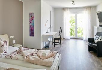 Schwanenhof Hotel und Restaurant allows 18 year olds to book a room