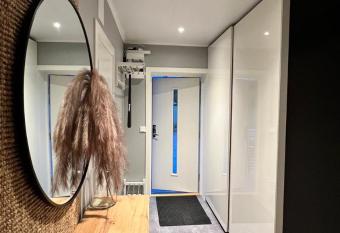 Holiday Home Ljungskile allows 18 year olds to book a room