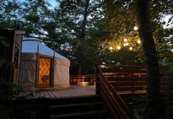 Aux   tangs de Jourgnac - H  bergements insolites en pleine nature has Balcony rooms