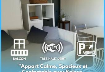 Appartement Lumineux dans R  sidence Calme has Balcony rooms
