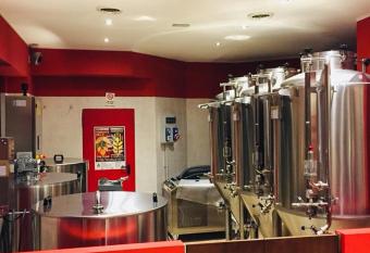 De La Tour has Balcony rooms