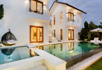 Luxury Minimalist 4-Bedroom Villa in Seminyak allows 18 year olds to book a room