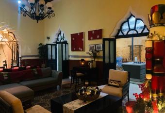 Bella Casa Colonial Gonz  lez con Piscina has Balcony rooms