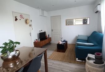 Boh  me Bart allows 18 year olds to book a room