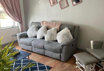 Apartment in milltown allows 18 year olds to book a room