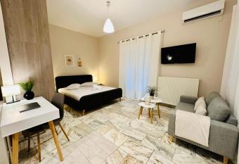 Venetian Gem Central Corfu Retreat has Balcony rooms