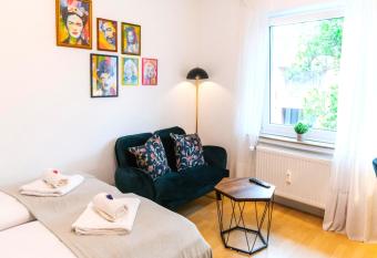 Apartment, Free Parking, Netflix allows 18 year olds to book a room